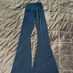 aerie cross over flare leggings